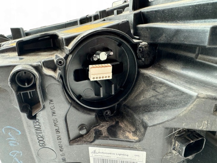 BMW X6 G06 2020 DROITE CÔTÉ PHARES AVANT