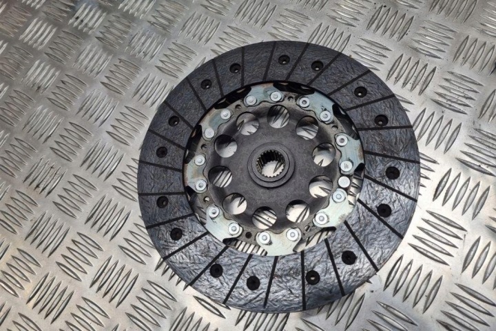ENSEMBLE ADHÉRENCE SEAT EXEO (3R2) 06C141117 2.0L GASOLINE 147KW 2010