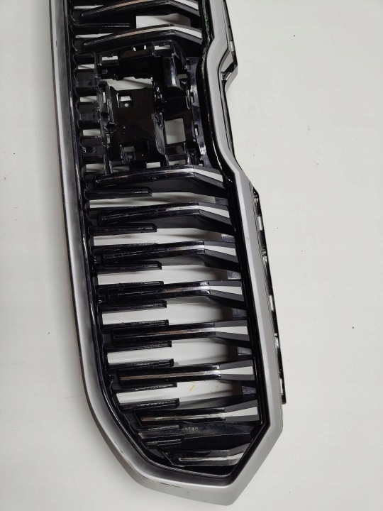 SKODA SUPERB IV MK4 GRILLE CALANDRE RADIATEUR 3P0853653A
