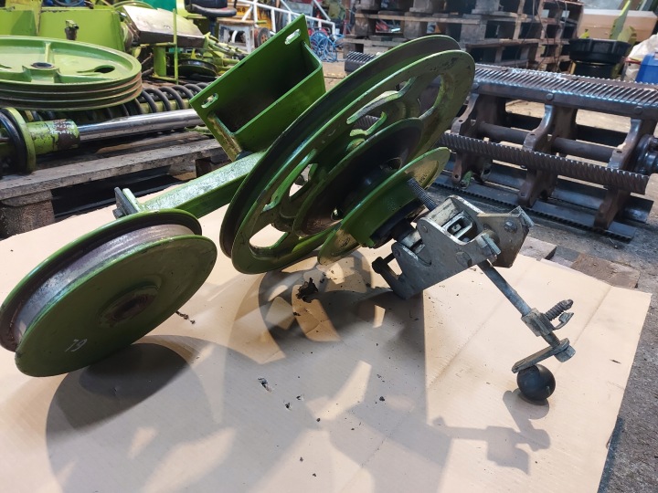 VARIATEUR ÉPANDEUR SUPÉRIEUR MOISSONNEUSE-BATTEUSE CLAAS DOMINATOR 78S 1990 R