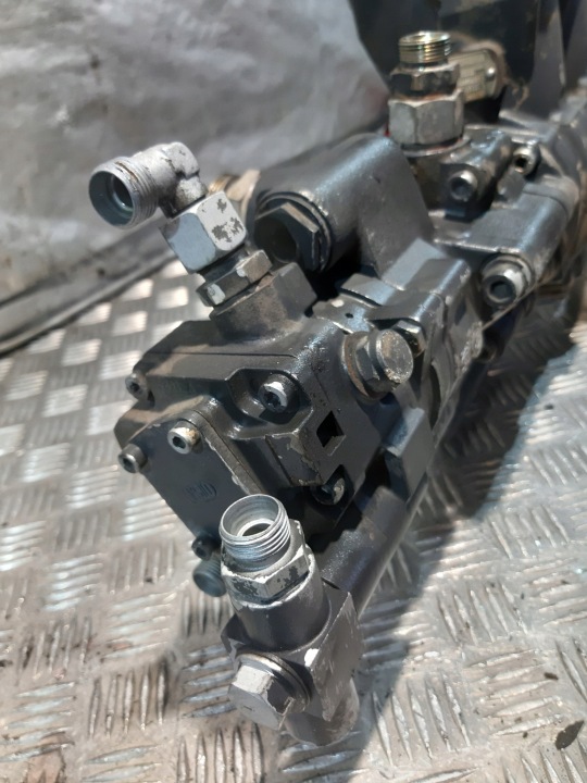COMPRESSEUR COMPRESSEUR KNORR BREMSE IVECO POMPE AMPLIFICATEUR ZF 504079463