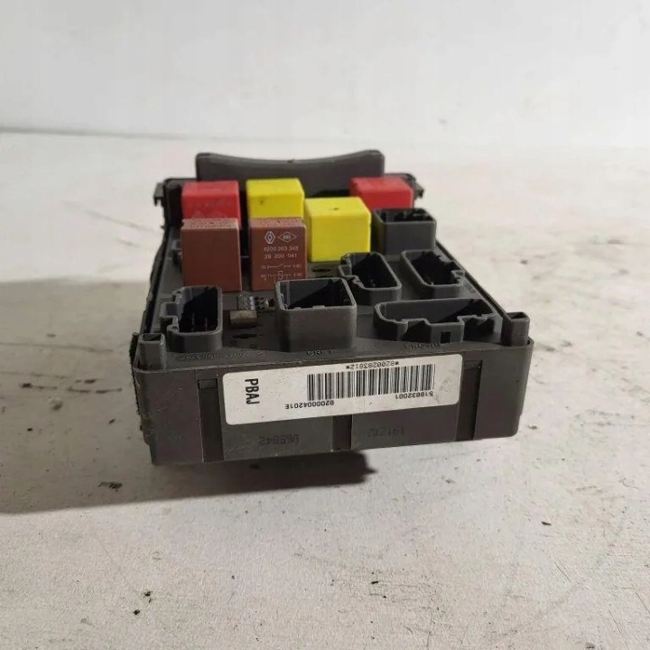 MODULE FUSIBLE BOÎTE ESPACE IV 8200283812A