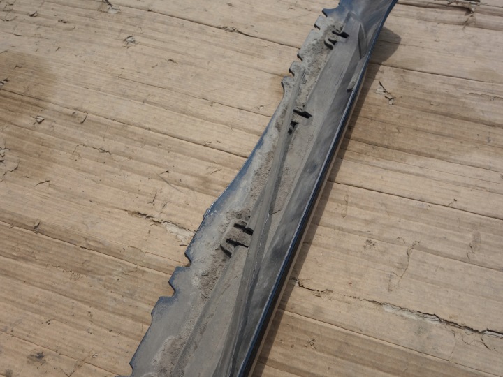 MOULURE SEUIL AUDI A4 B9 ALLROAD LIFT 8W9 DROITE