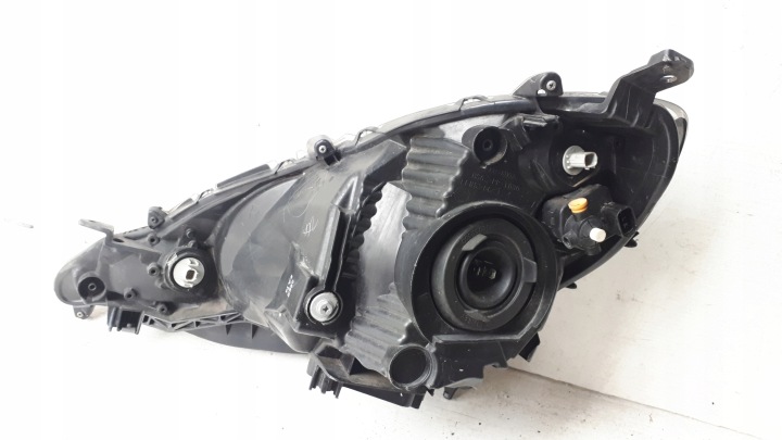 HONDA JAZZ III LIFT 11-15 PHARE AVANT DROITE PROJECTEUR DROIT EUROPE