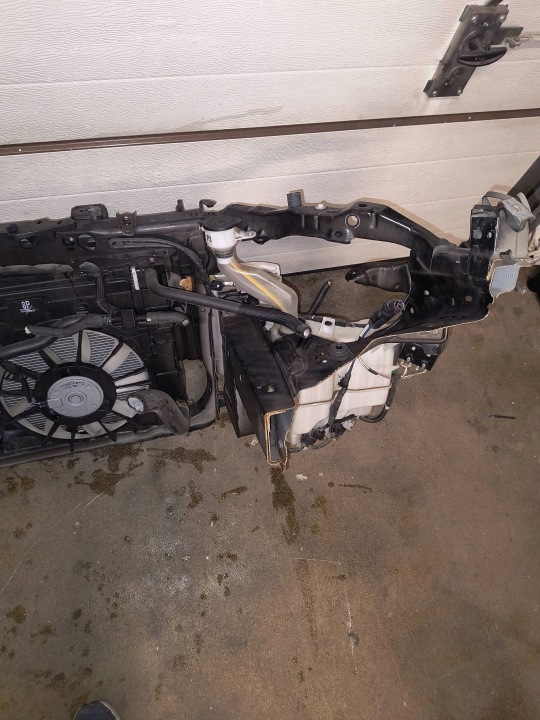 PANNEAU AVANT LONGERON POUTRE RADIATEURS TOYOTA PRIUS PLUS LIFT ZVW40 54636