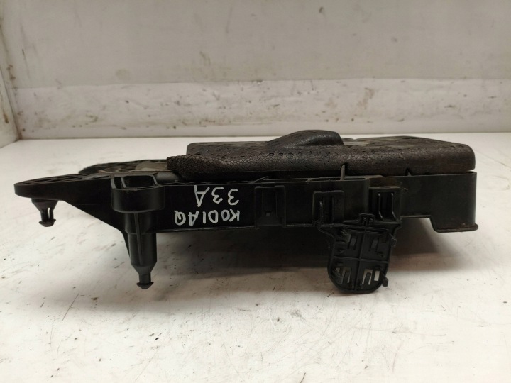 SKODA KODIAQ SUPPORT BATTERIE ÉTAGÈRE 5QF915325