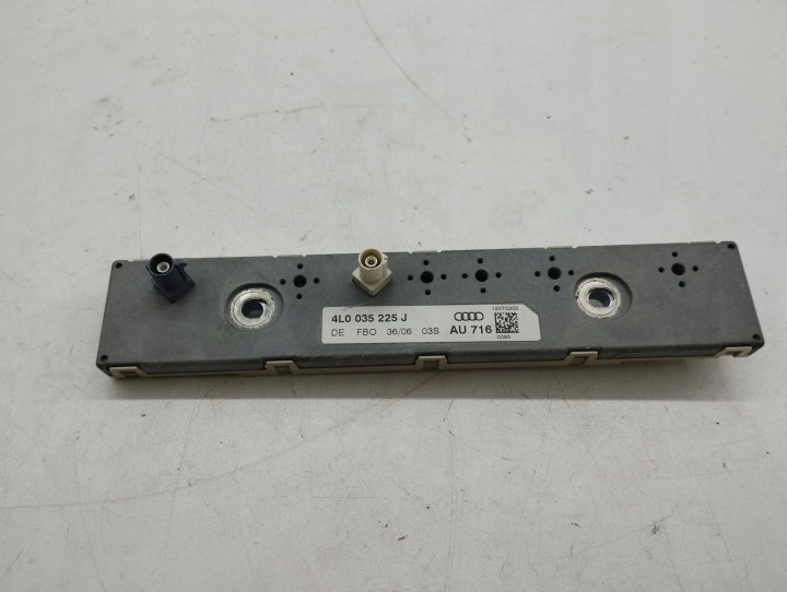 AUDI Q7 4L AMPLIFICATEUR D'ANTENNE 2006 4L0035225J