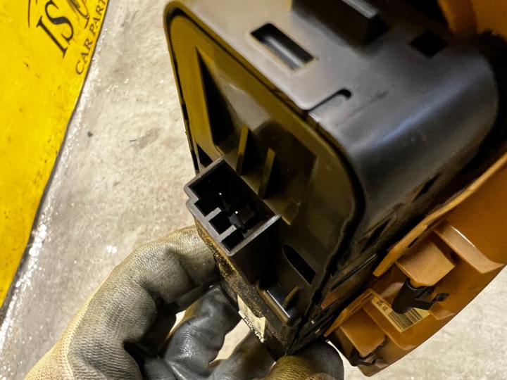 PANNEAU COMMUTATEUR VITRE MIROIRS PORTES AVANT GAUCHE VOLVO XC90 II EUROPE