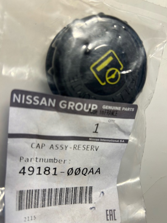 TAPADERA VASO SERVOMANDO HIDRÁULICO NISSAN CON TERRANO 4918100QAA 