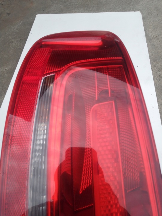 AUDI A4 B8 BERLINE PHARE DANS AILE ARRIÈRE GAUCHE ORIGINAL 8K5945095D 23-77
