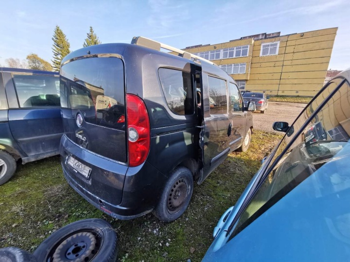 FIAT DOBLO TUYAU AQUATIQUE 2010 2.0L