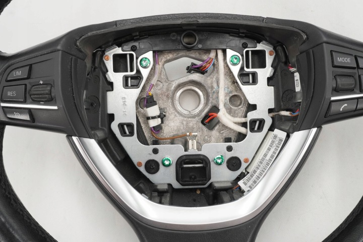 VOLANT CUIR MULTIFONCTIONNELLE BMW 5 F10 F11 9229484