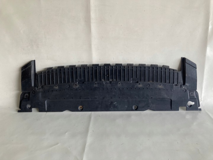 AUDI OE 8T0807611C PROTECTION PLAQUE SOUS PARE-CHOCS