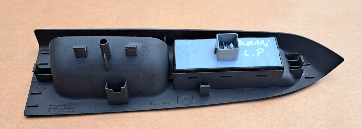 VW TOURAN PANNEAU COMMANDE VITRE GAUCHE AVANT 1T1867371F
