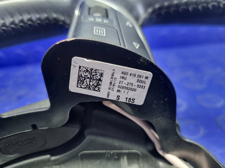 VOLANT MULTIFONCTIONNELLE CUIR COMPLÈTE AUDI A6 A7 C7 OEM 4G0419091M