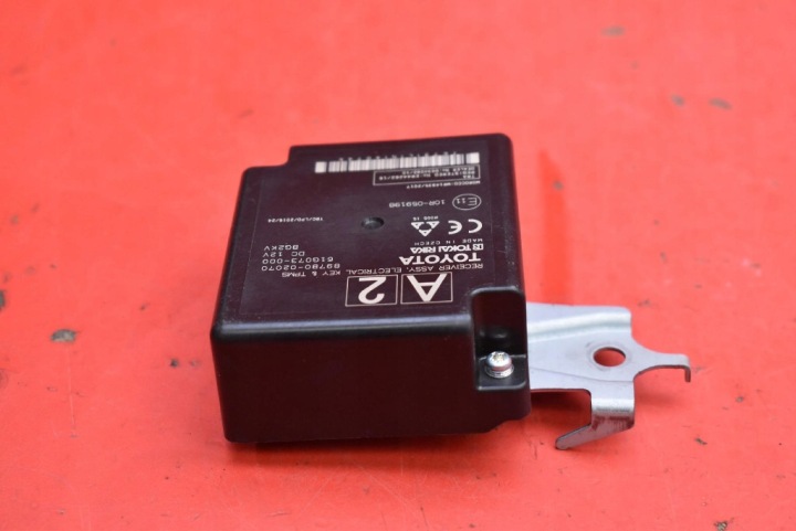 CONTRÔLEUR MODULE PRESSION PNEUS 897B0-02070 TOYOTA COROLLA E21 1.5 VVT-I