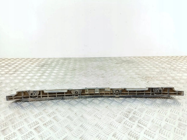 VOLKSWAGEN PASSAT B7 2012 POIGNÉE FIXATION PARE-CHOCS ARRIÈRE