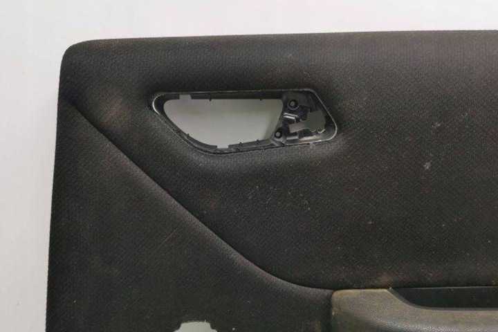 COLLECTEUR ARRIÈRE DROITS PORTES MERCEDES-BENZ A (W169) A1697300470 1.7L