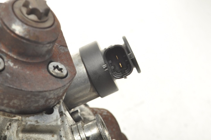 VOLVO S60 II S80 II V60 XC60 2.4 D5 205KM POMPE INJECTION 31272896
