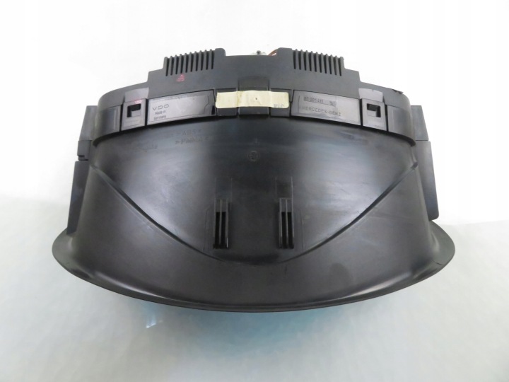 COMPTEUR MERCEDES-BENZ CLASSE C W203 2035401347