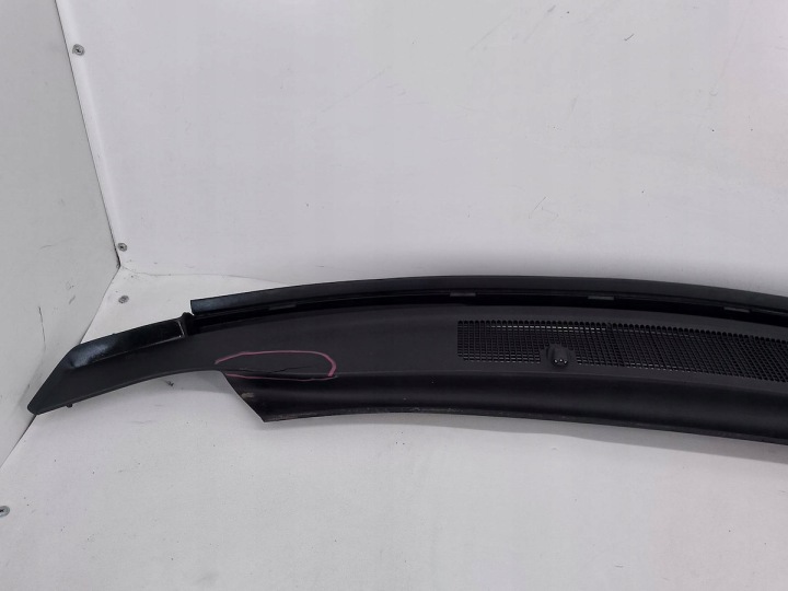 DOUBLURE DE PASSAGE DE ROUE OPEL ZAFIRA C 13422832