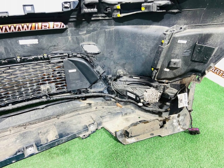 PARE-CHOCS AVANT ENSEMBLE LAND ROVER DISCOVERY SPORT L550 LK72-17B971-GA8LML