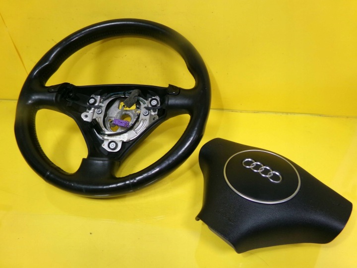 VOLANT CUIR AVEC COUSSIN AUDI A6 C5 8E0124A NR190