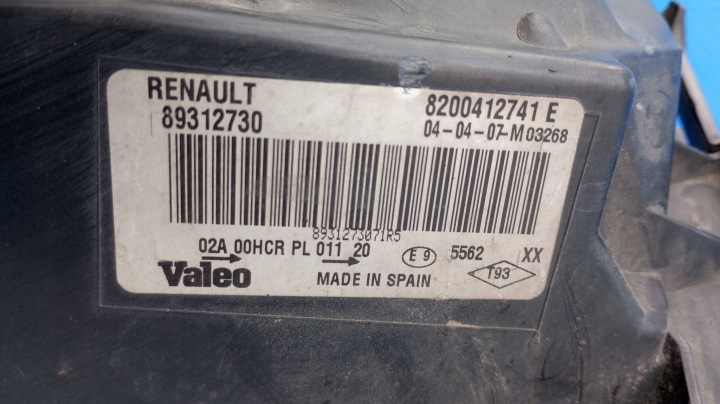 PROJECTEUR AVANT CÔTÉ GAUCHE RENAULT MEGANE II 8200412741E