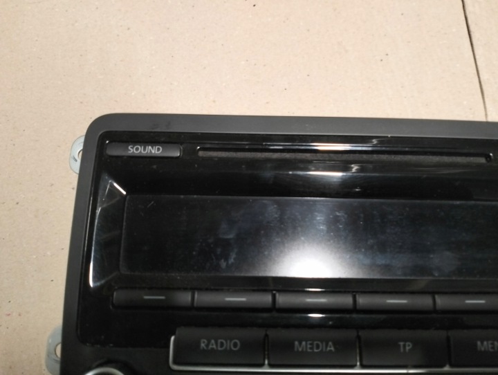 RADIO VOLKSWAGEN JETTA VI 1K0035186AN
