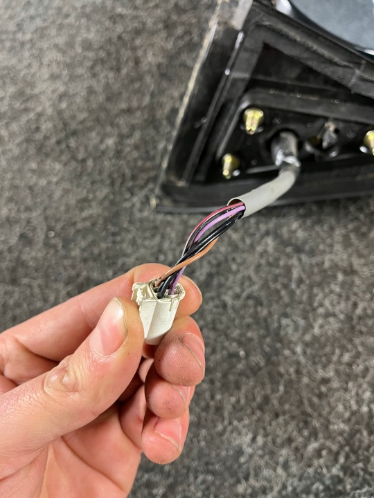 TOYOTA COROLLA VERSO RÉTROVISEUR GAUCHE ÉLECTRO 5PIN CODE VERNIS 8N6