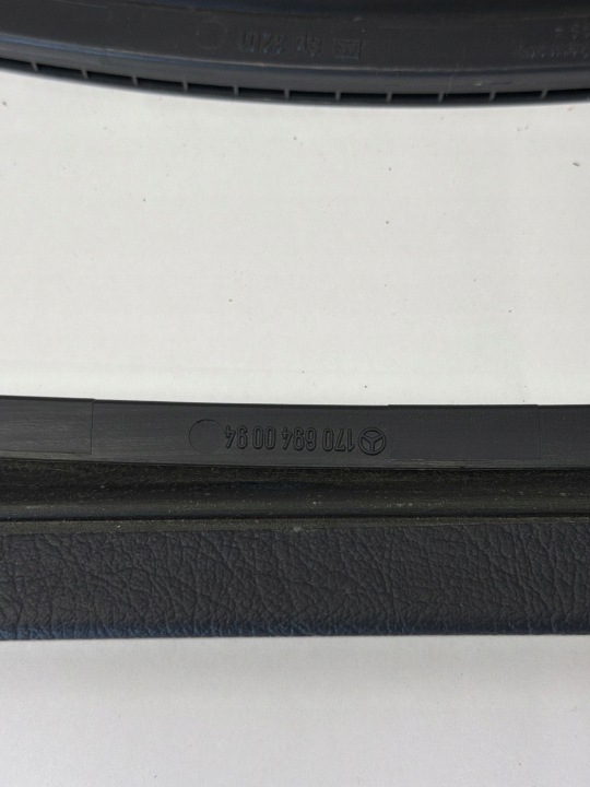 PROTECTION APPUIE-TÊTES ARRIÈRE MERCEDES R170 2.0 99R 744