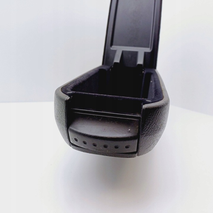 ACCOUDOIR VW GOLF IV 3B0864209AC 1J0864273C NR24