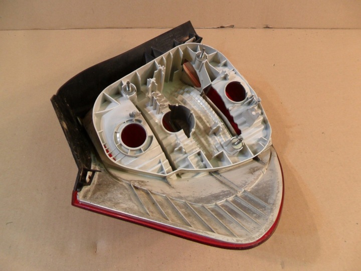 BMW E81, E87 LCI LIFT PHARE DROIT ARRIÈRE 7164956 EUROPE