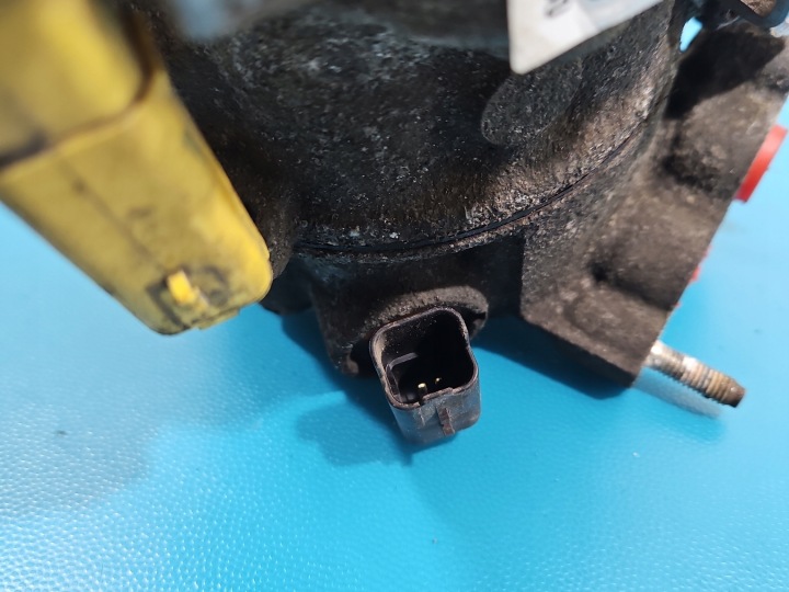 COMPRESSEUR DE CLIMATISATION COMPRESSEUR CITROEN C4 CACTUS 14-20 1.6 HDI