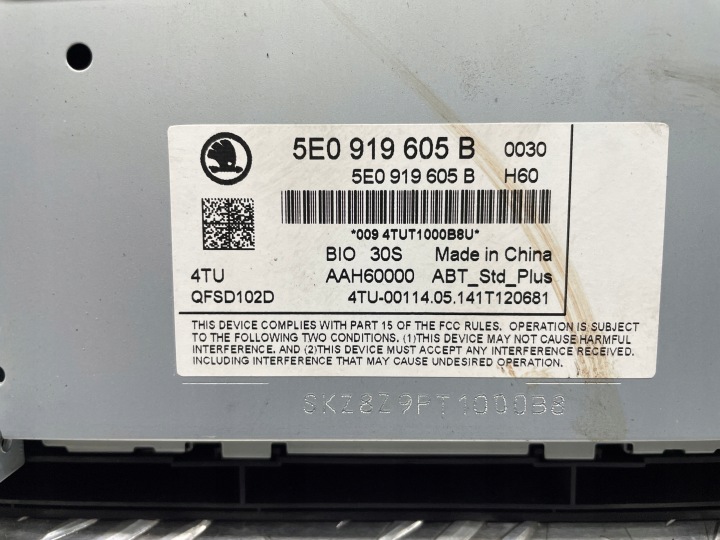 AUTORADIO D'USINE 5E0919605B SKODA OCTAVIA III