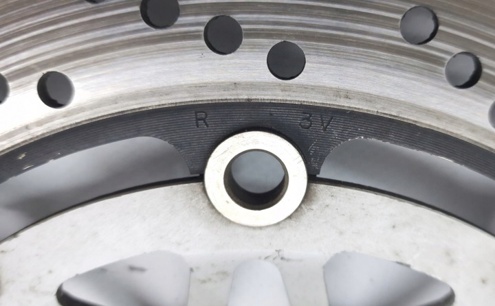 SUZUKI RF900R 94-97 DISQUE DE FREIN AVANT DROITE