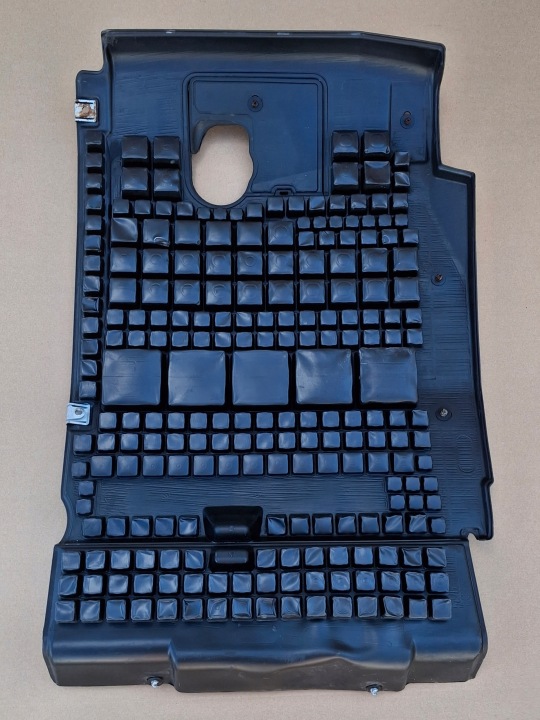 SCANIA R AVEC EKOLOGIA INSONORISATION PROTECTION PLAQUE MOTEUR CABINES 2560440