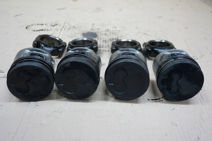 ISUZU TROOPER PISTON PISTONS BIELLE 2,2 TD ,,C223″ 84-91R