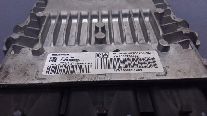 CITROEN C5 II 2.0 HDI ORDINATEUR CONTRÔLEUR MOTEUR 9660780680 5WS40260C-T