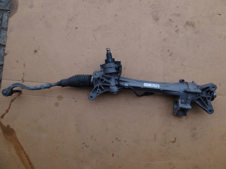 CRÉMAILLÈRE DE DIRECTION AUDI A4 B9 8W1423055AE