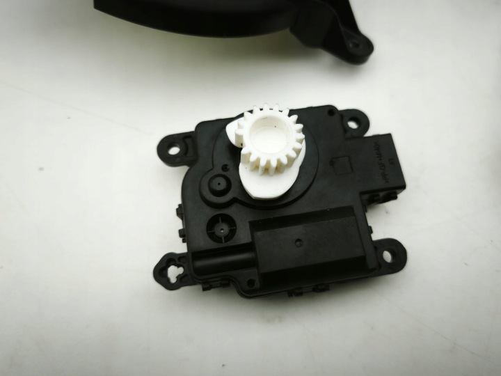 FORD MUSTANG MACH-E PETIT MOTEUR CAPOTS CONDUIT D'AIR 2024 AA1138004790