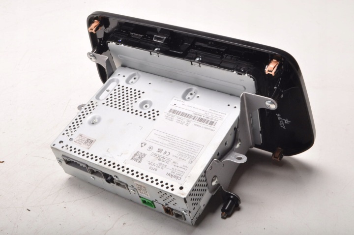 SUZUKI S-CROSS RADIO NAVIGATION 23R 3A102-63T30