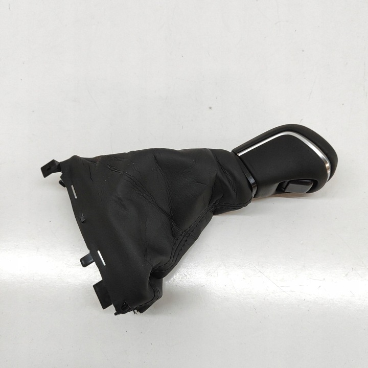 TOYOTA YARIS CROSS 2023 BARRE DE LIAISON POIGNÉE ROTATIVE CHANGEMENTS VITESSE