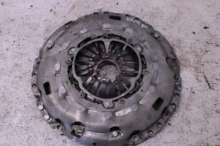 ENSEMBLE ADHÉRENCE VW PASSAT B8 (3G2) 124035410 2.0L DIESEL 140KW 2007