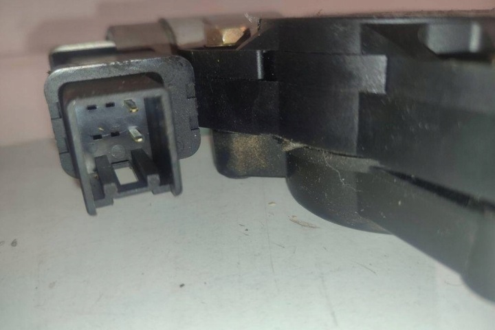 PETIT MOTEUR VITRES AVANT GAUCHES PORTES MAZDA 6 STATION WAGON (GY) G22C5958X