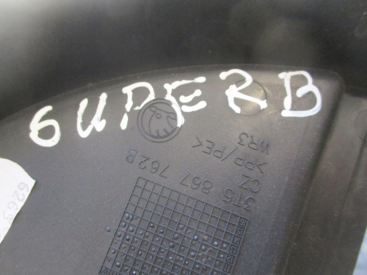 SUPPORT FIXATION ÉTAGÈRES GARNITURE COUVERCLES DE COFFRE ARRIÈRE DROITE SKODA SUPERB II LIFT
