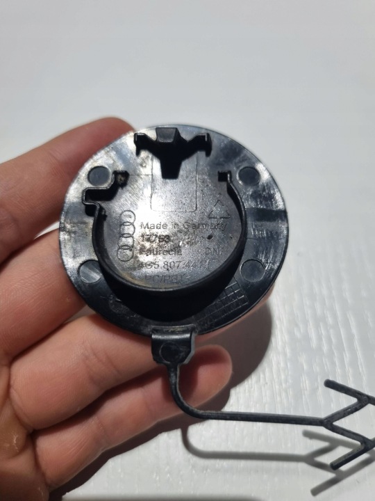 AUDI A6 C7 BERLINE BOUCHON CROCHET PARE-CHOCS ARRIÈRE 4G5807441