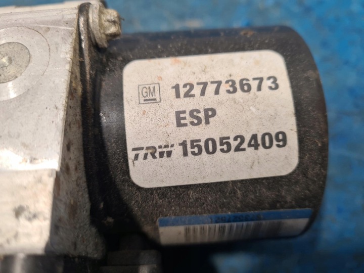 OPEL VECTRA C UNIVERSEL LIFT POMPE ABS X 54084872B