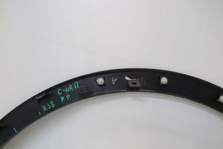 MOULURE PROTECTION REVÊTEMENT GARDE-BOUE DROIT AVANT TOYOTA C-HR CHR II 75601-F4070