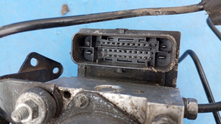 1401109880 0265232065 CONTRÔLEUR POMPE ABS FIAT SCUDO PEUGEOT EXPERT II 1.6